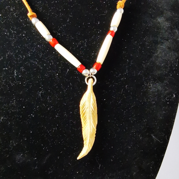 Vintage Indigenous Style Leather and Bone Feather Necklace - Picture 12 of 17